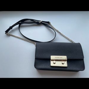 Michael Kors Clutch/Crossbody Bag